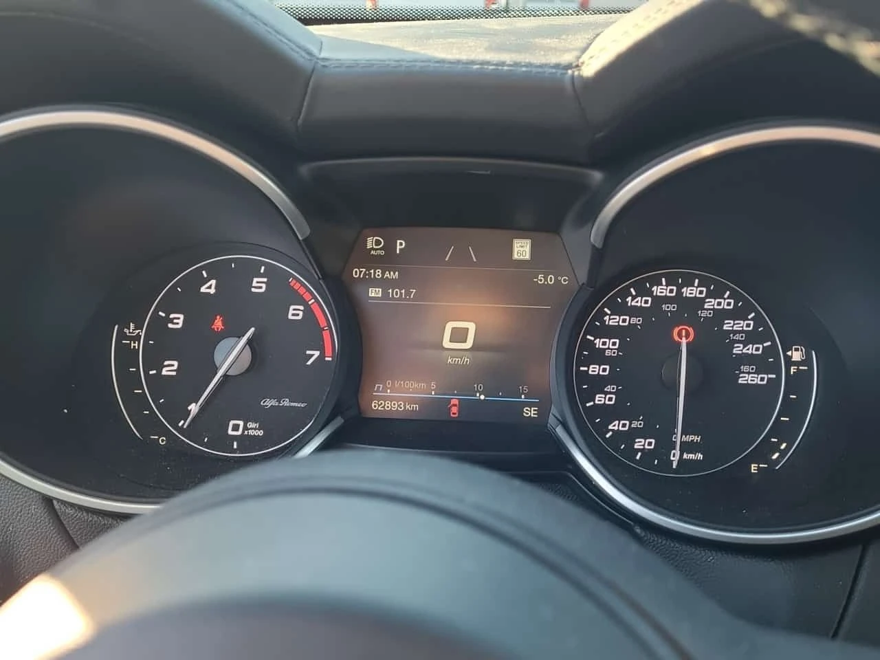 Alfa Romeo Stelvio  | VELOCE | RED INT | ПОДГРЕВИ | CARFAX, снимка 10 - Автомобили и джипове - 53950715