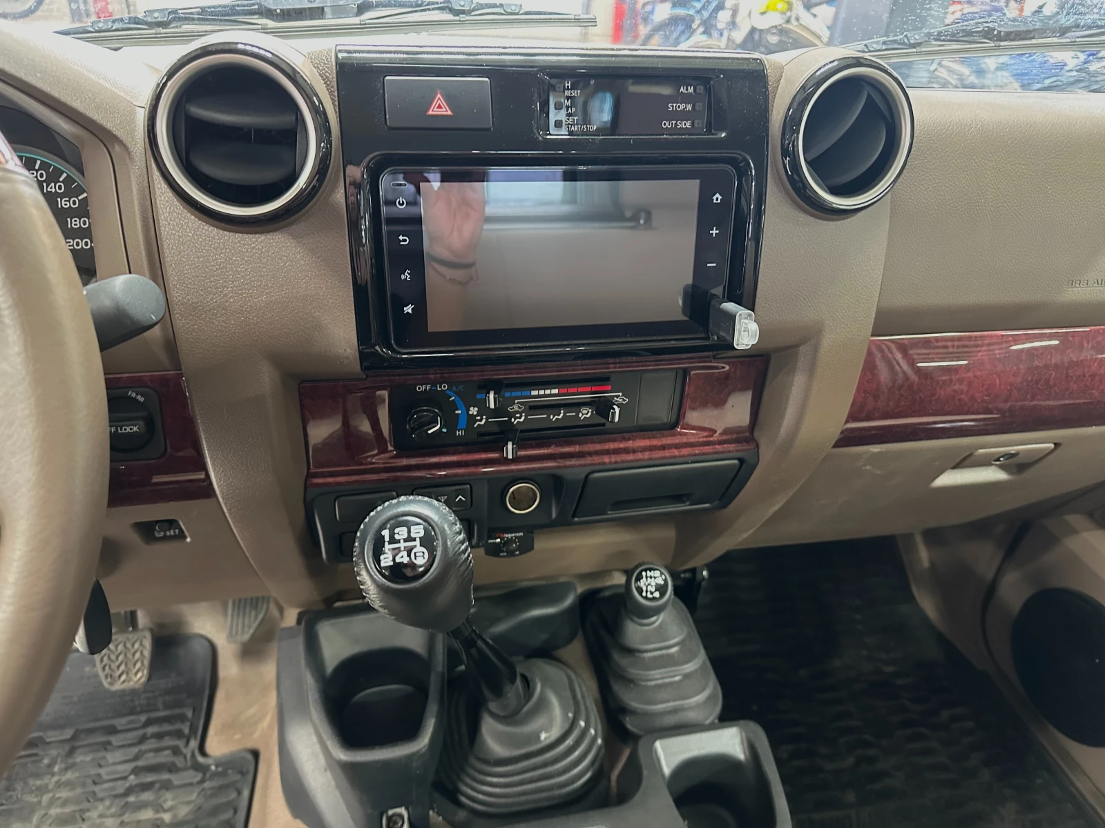 Toyota Land cruiser GRJ 79 SC, снимка 14 - Автомобили и джипове - 54566404
