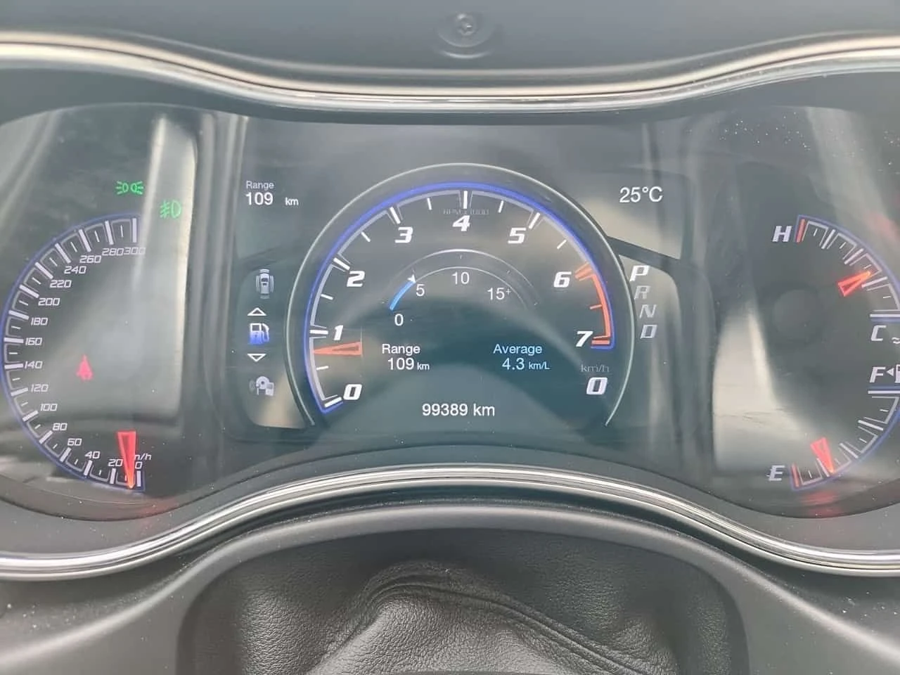 Jeep Grand cherokee SRT| HARMAN/KARDON| PANO| 2 КЛЮЧА| CARFAX, снимка 10 - Автомобили и джипове - 54784053