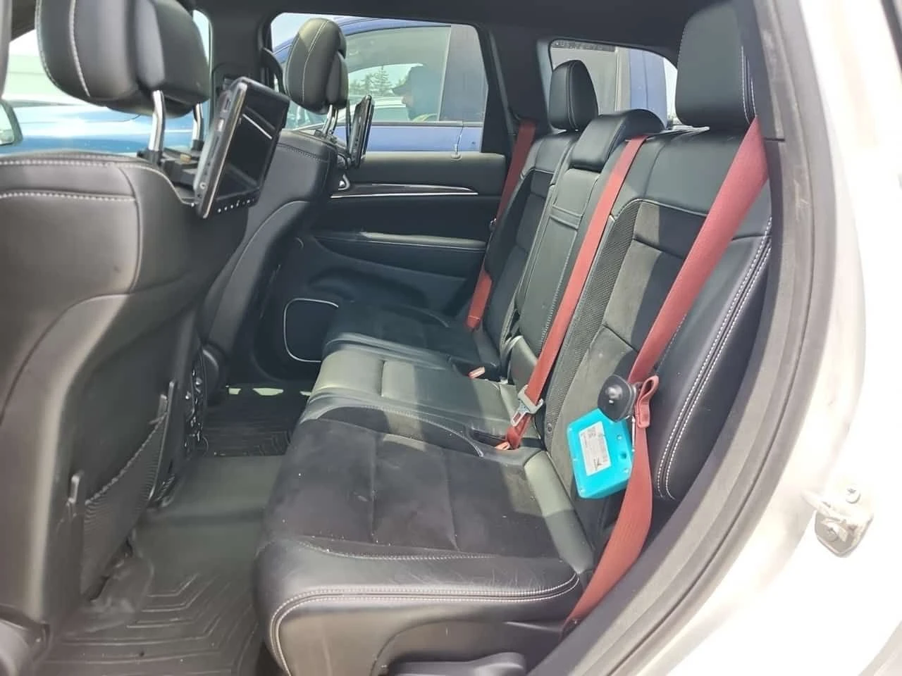 Jeep Grand cherokee SRT| HARMAN/KARDON| PANO| 2 КЛЮЧА| CARFAX, снимка 14 - Автомобили и джипове - 54784053