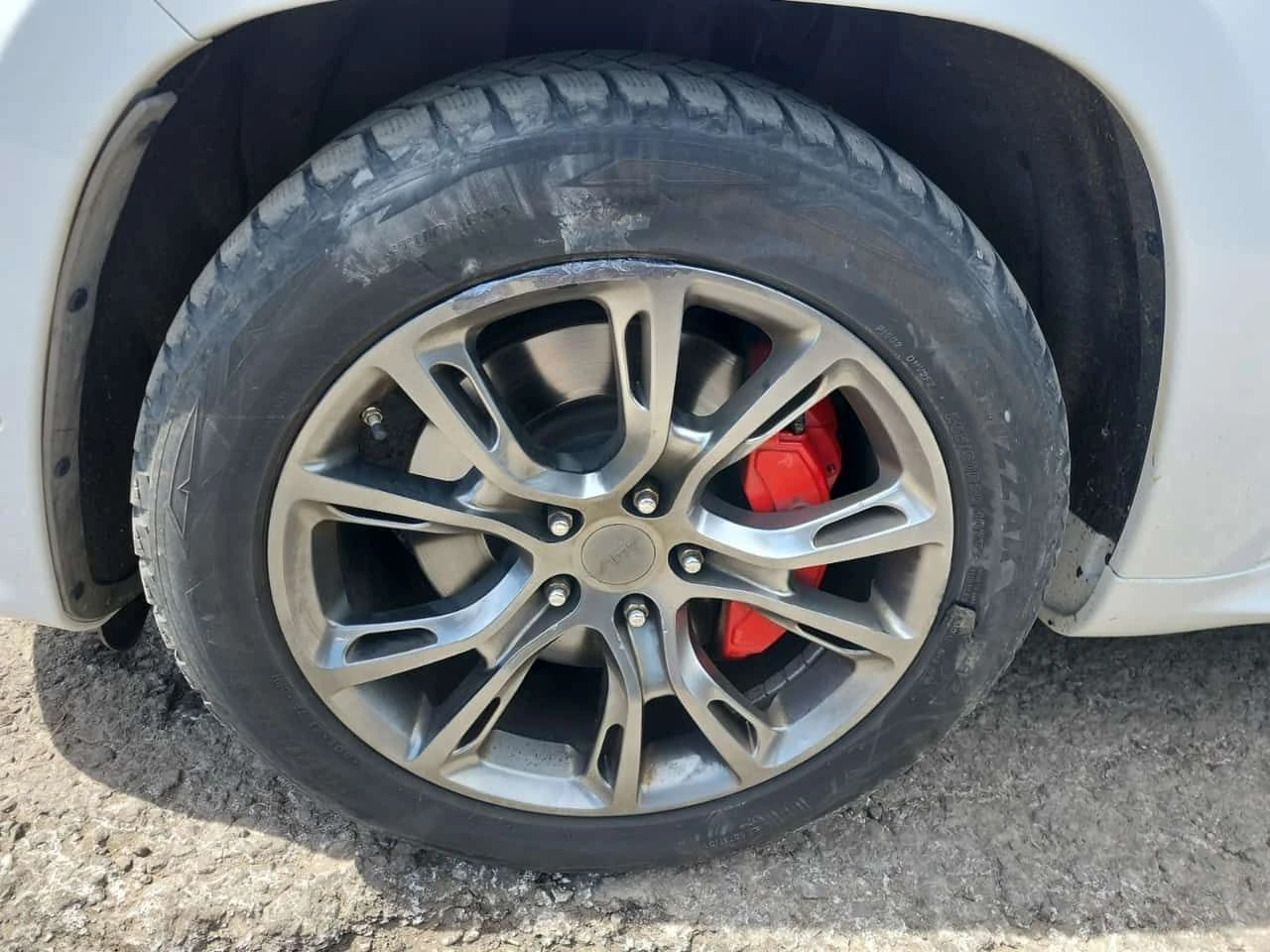 Jeep Grand cherokee SRT| HARMAN/KARDON| PANO| 2 КЛЮЧА| CARFAX, снимка 7 - Автомобили и джипове - 54784053