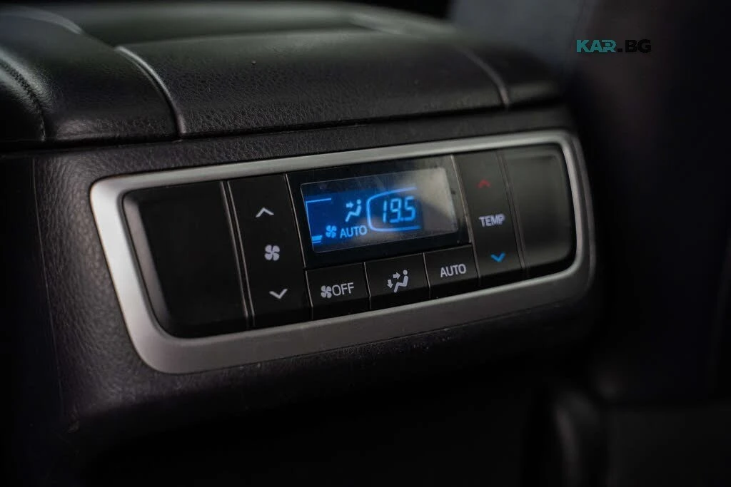 Toyota Highlander XLE * АвтоКредит * (ЦЕНА ДО БГ), снимка 17 - Автомобили и джипове - 55904971