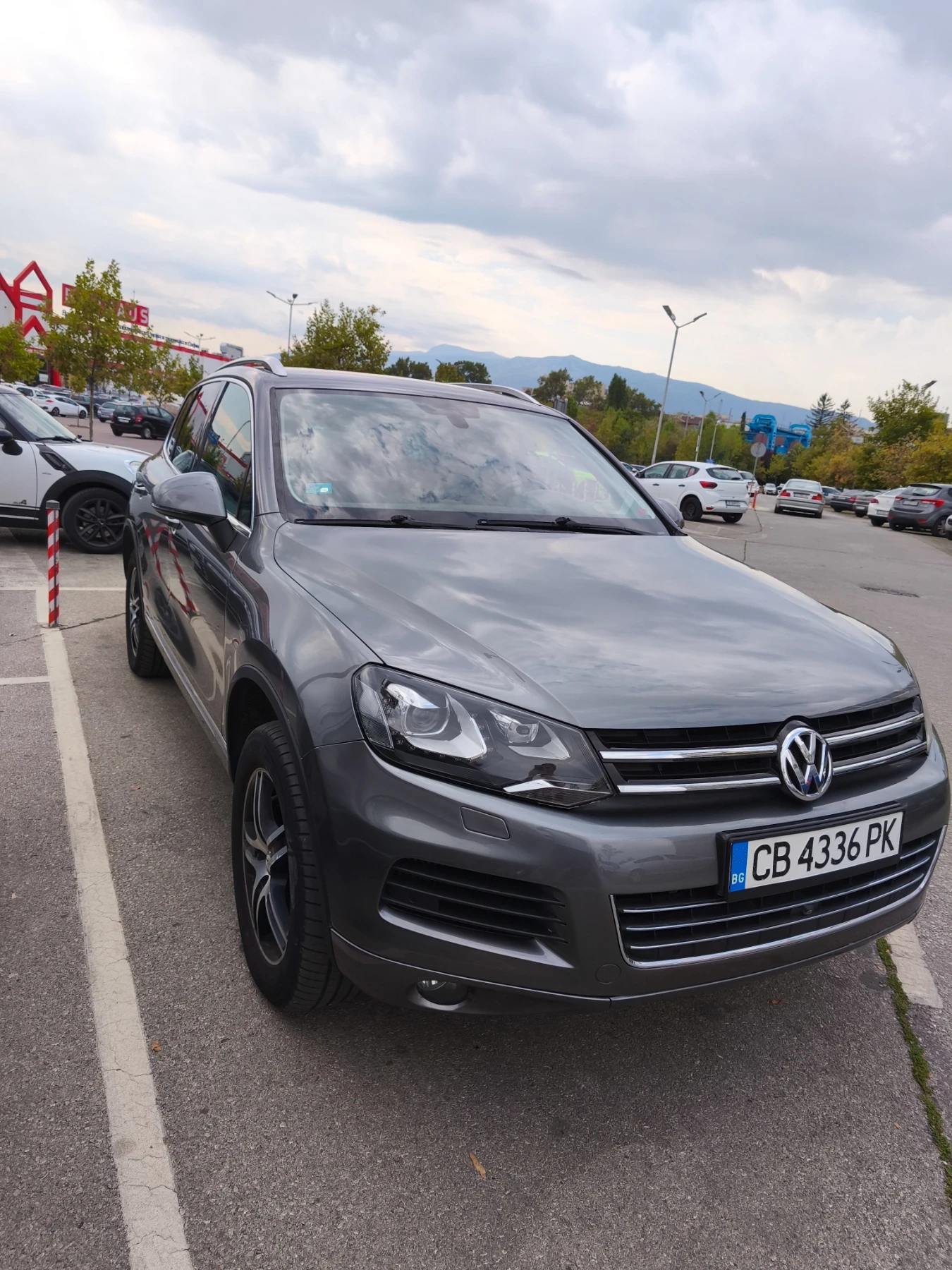 VW Touareg, снимка 3 - Автомобили и джипове - 56316109