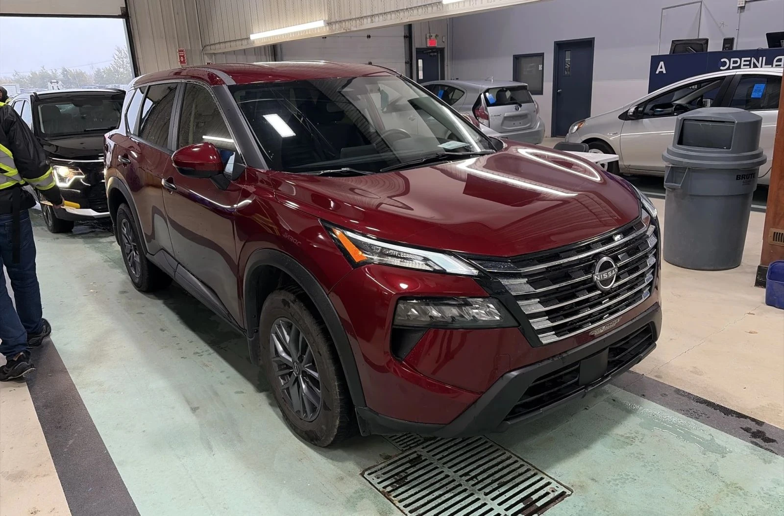 Nissan Rogue, снимка 2 - Автомобили и джипове - 56688540