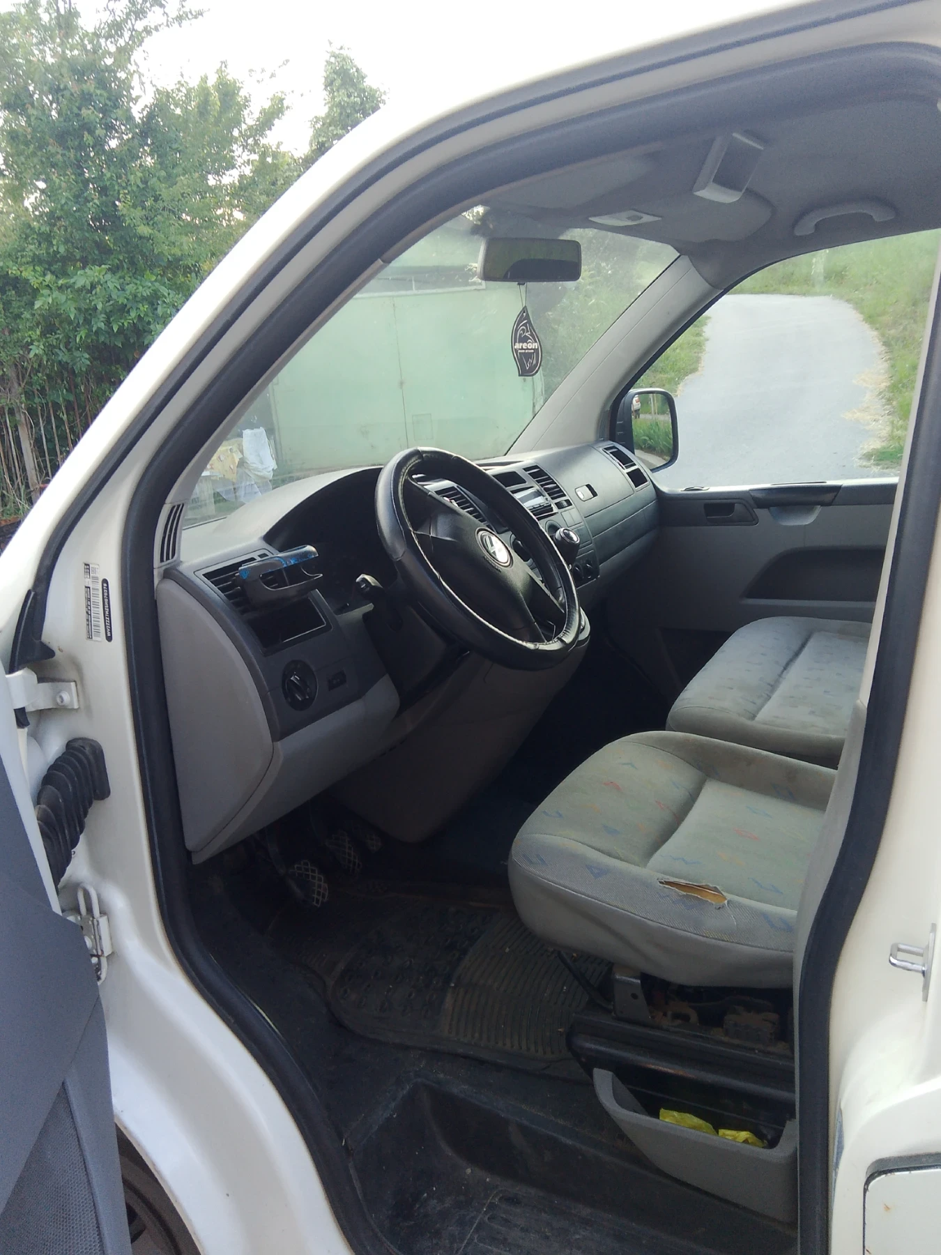 VW T5 2.5, снимка 4 - Бусове и автобуси - 54782124