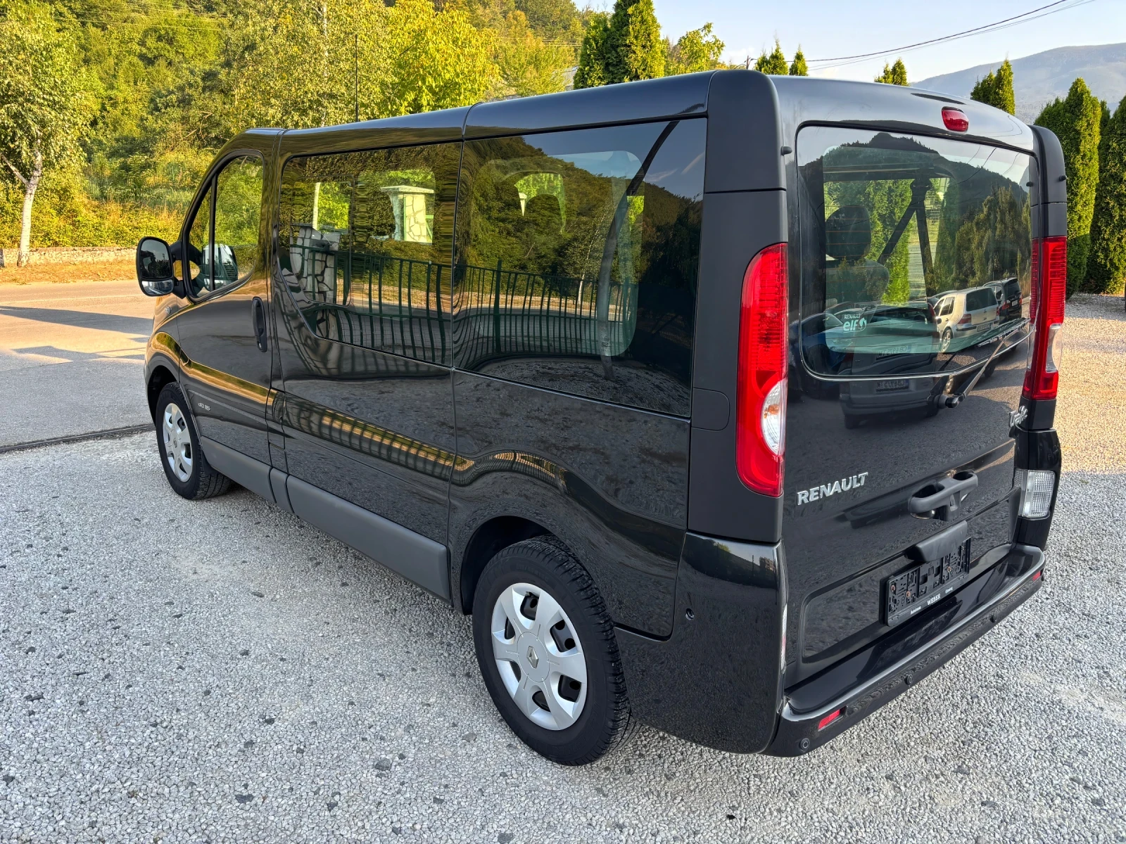 Renault Trafic 9-МЕСТЕН КЛИМАТРОНИК, снимка 5 - Бусове и автобуси - 55583326