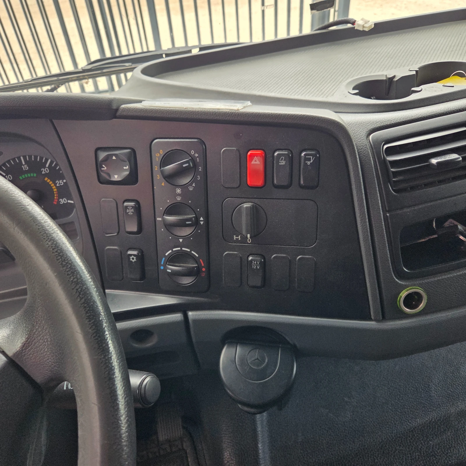 Mercedes-Benz Atego 1224L Ресори, снимка 5 - Камиони - 54727917