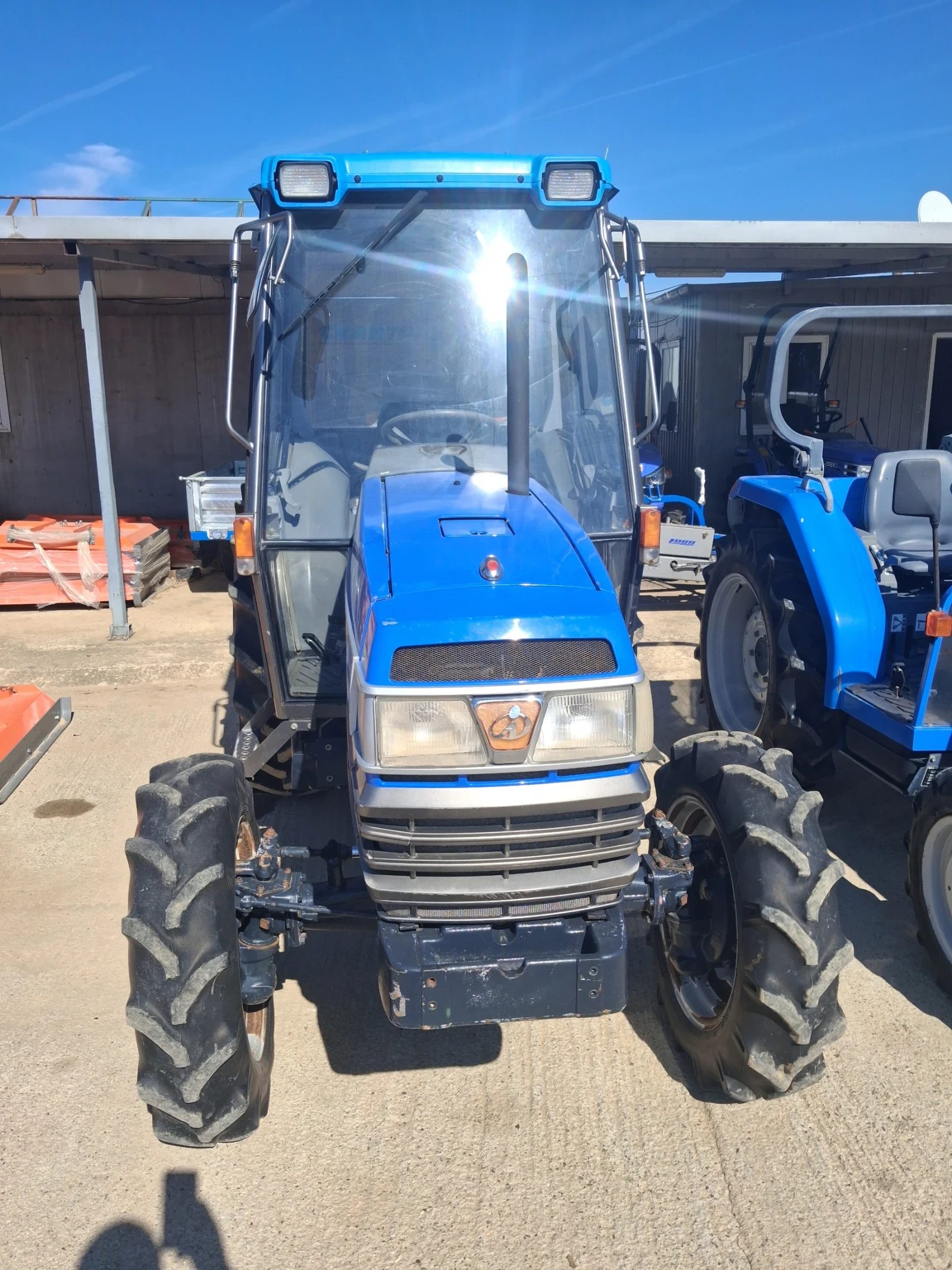 Трактор Kubota Скайтрак , снимка 2 - Селскостопанска техника - 56389634