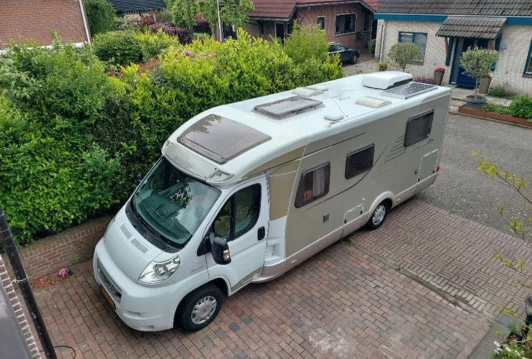 Кемпер HYMER / ERIBA Hymer Tramp 698 CL Exclusive Line , снимка 4 - Каравани и кемпери - 55146396