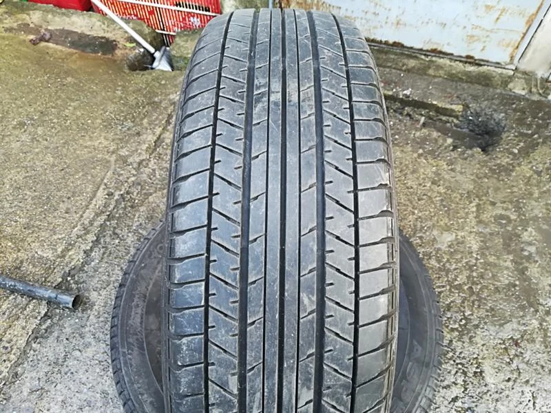 Гуми Летни 225/65R17, снимка 1 - Гуми и джанти - 20675479