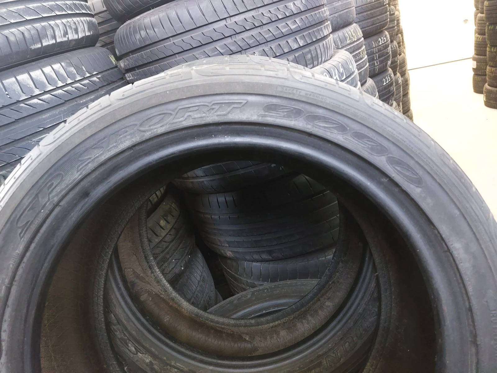 ���� 235/45R17 | Mobile.bg � ����������� 4