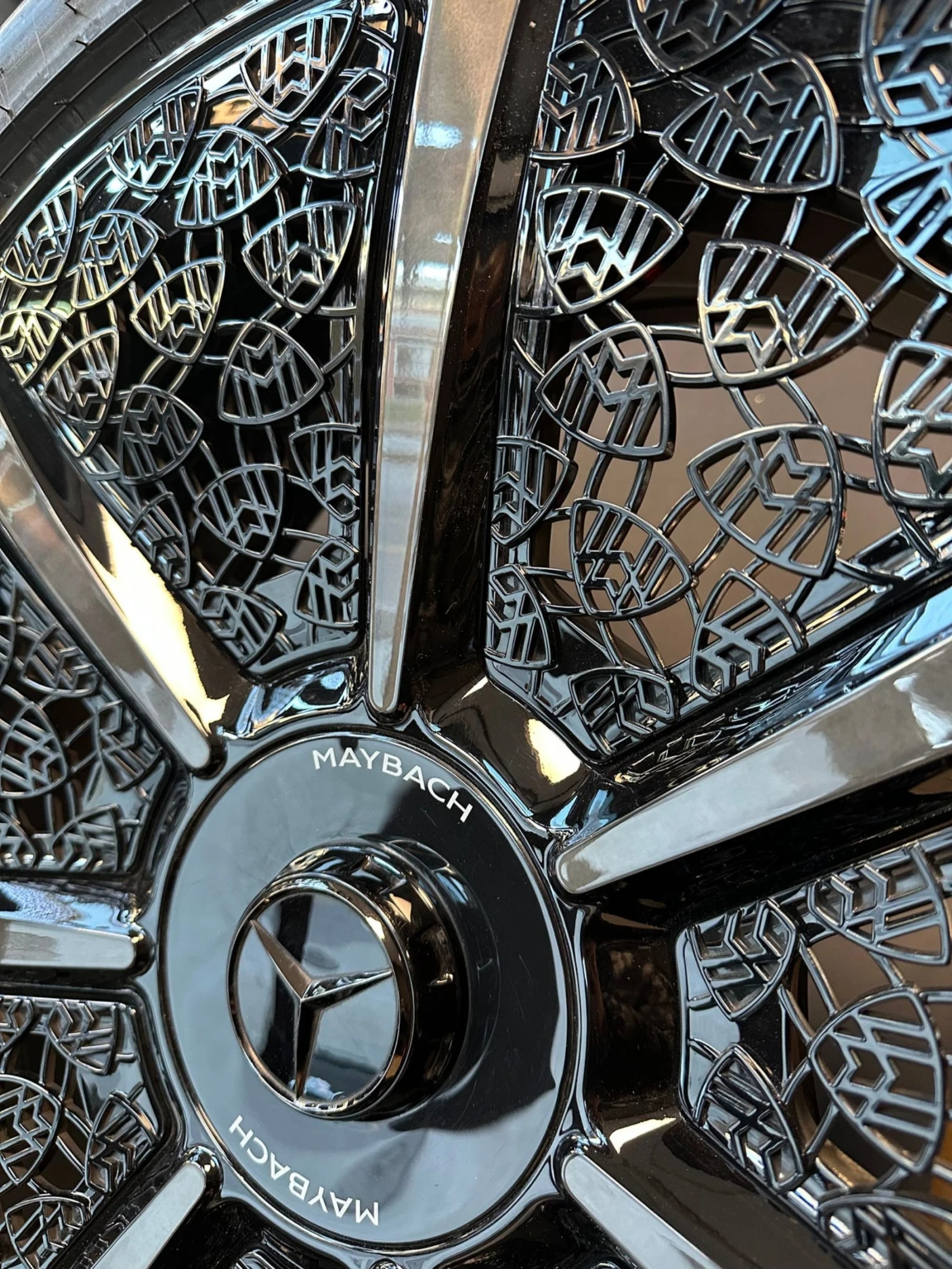 ���� � ������ 325/35R23 �� Mercedes-Benz GLS | Mobile.bg � ����������� 2