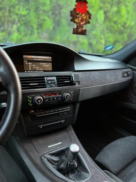 BMW 325  d M57 Keyless/Dynamic/Panorama/Navi, снимка 8
