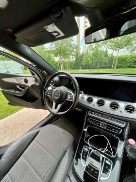 Обява за продажба на Mercedes-Benz E 220 4MATIC 9G-TRONIC ~46 969 лв. - изображение 11