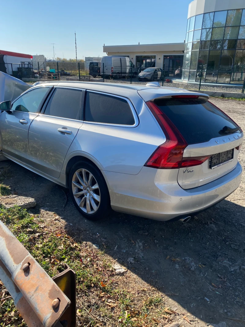 Volvo V90 2.0D D5 AWD, снимка 3 - Автомобили и джипове - 47813901