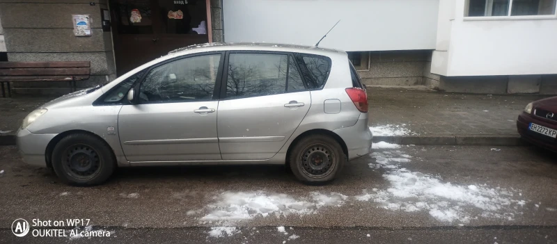 Toyota Corolla verso, снимка 2 - Автомобили и джипове - 48995130