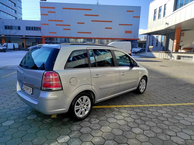 Opel Zafira, снимка 6 - Автомобили и джипове - 49030295