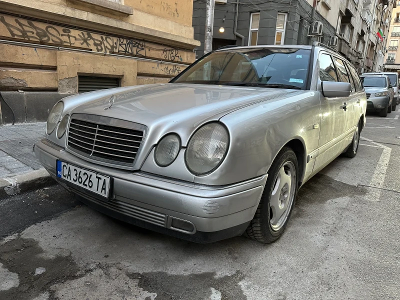 Mercedes-Benz E 270 CDI , снимка 1 - Автомобили и джипове - 49455690