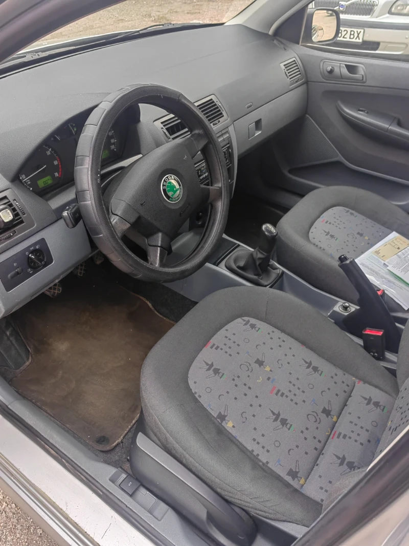 Skoda Fabia 1.2, снимка 15 - Автомобили и джипове - 49520763