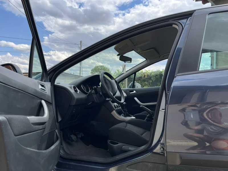 Peugeot 308 Бензин 2013 г, снимка 12 - Автомобили и джипове - 52566654