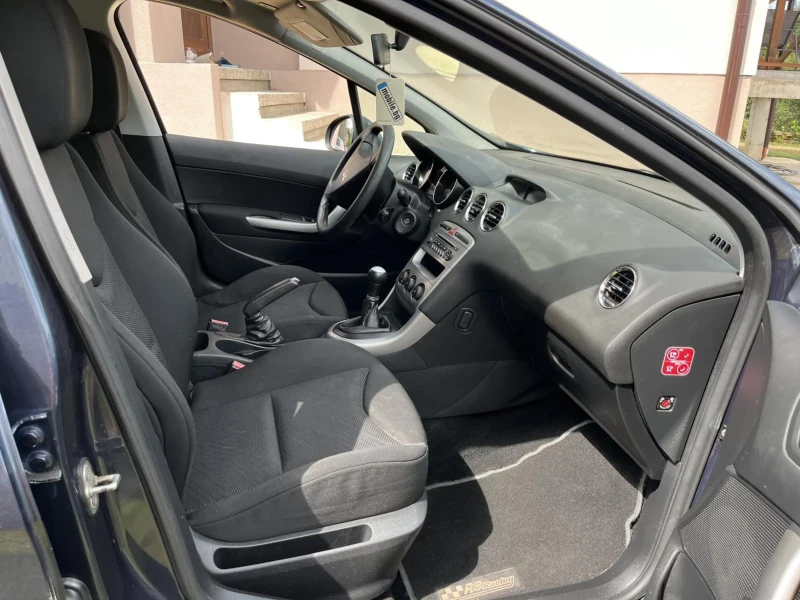 Peugeot 308 Бензин 2013 г, снимка 14 - Автомобили и джипове - 52566654