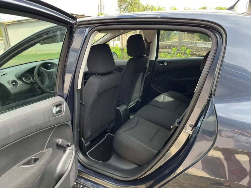 Peugeot 308 Бензин 2013 г, снимка 13 - Автомобили и джипове - 52566654