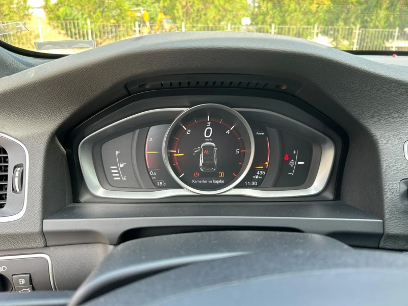 Volvo V60, снимка 7 - Автомобили и джипове - 51631951