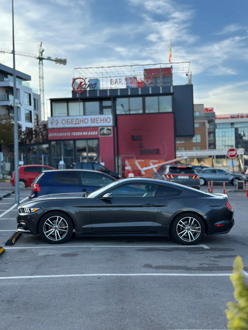 Ford Mustang 2.3 ECOBOOST, снимка 11 - Автомобили и джипове - 52661205