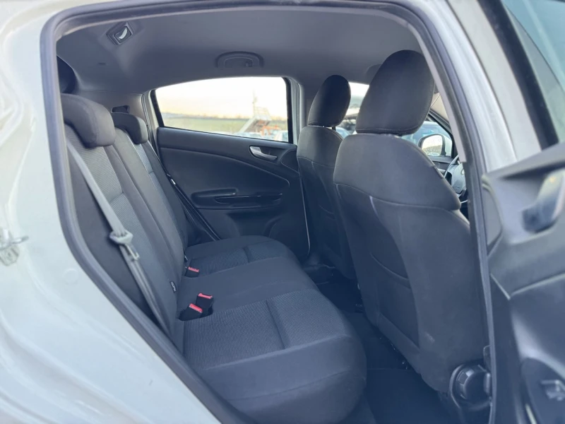 Alfa Romeo Giulietta 1.6JTD -10%, снимка 14 - Автомобили и джипове - 52403863