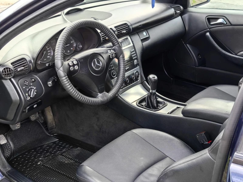 Mercedes-Benz C 220 Sport Coupe, снимка 11 - Автомобили и джипове - 52554736