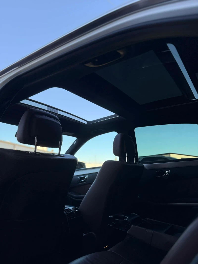 Mercedes-Benz E 220, снимка 17 - Автомобили и джипове - 52697687