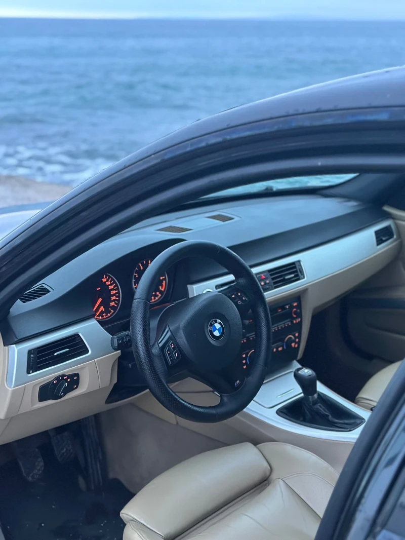 BMW 320 i газ, снимка 3 - Автомобили и джипове - 52970403