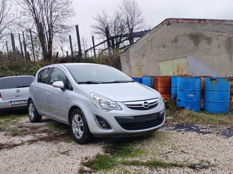 Opel Corsa, снимка 6 - Автомобили и джипове - 52976224