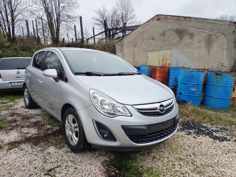 Opel Corsa, снимка 2 - Автомобили и джипове - 52976224
