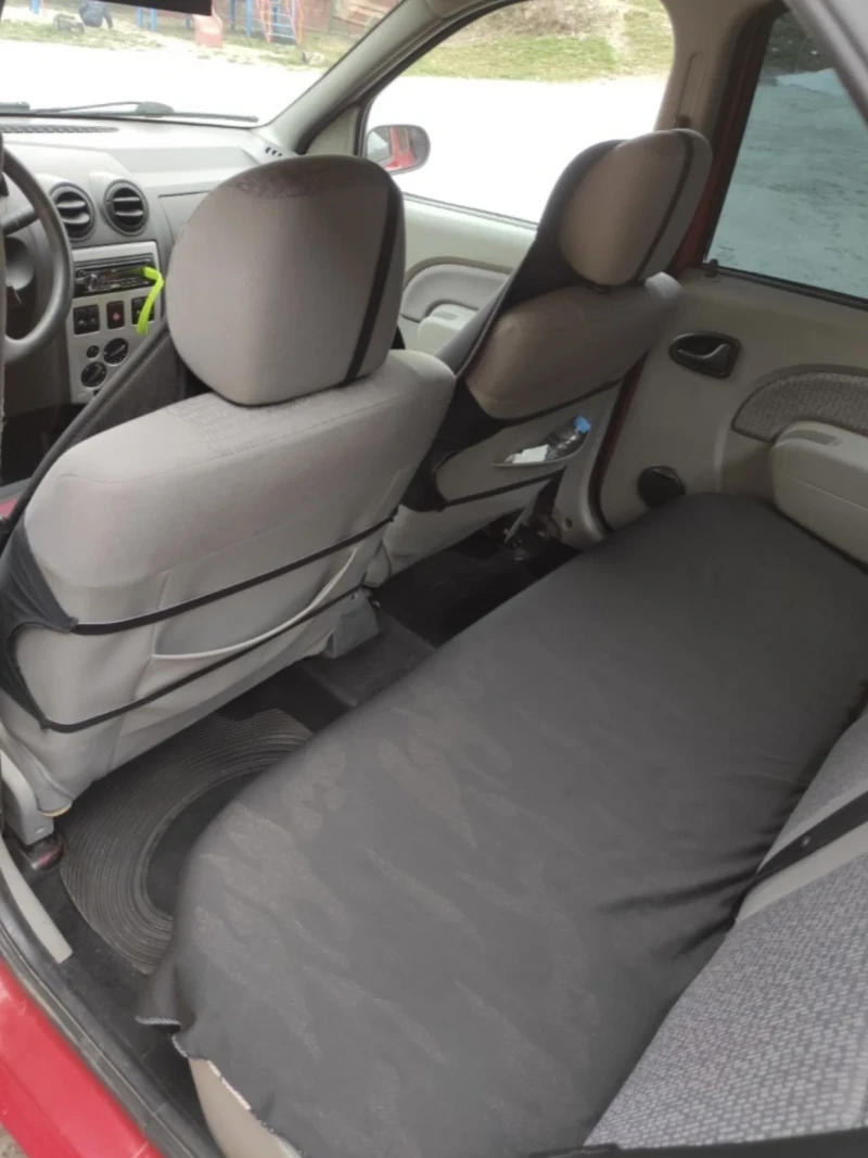 Dacia Logan 1.4 Gas, снимка 11 - Автомобили и джипове - 53237506