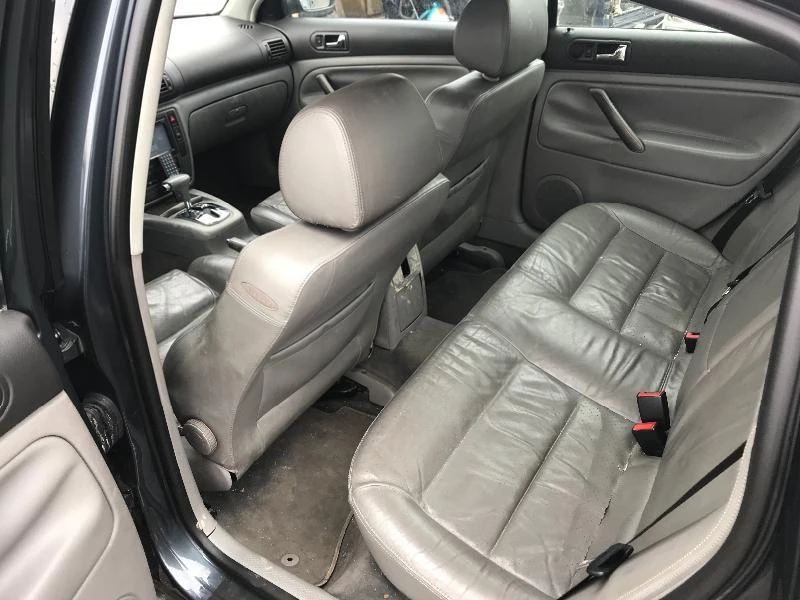 VW Passat 2.5TDI,Автомат,4motion,180 кс., снимка 8 - Автомобили и джипове - 24340324