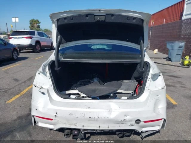 BMW M3 кожа* Подгрев* Кейлес* Blind Spot, снимка 6 - Автомобили и джипове - 53829900