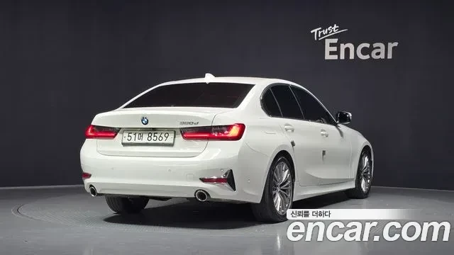 BMW 320, снимка 2 - Автомобили и джипове - 54777057