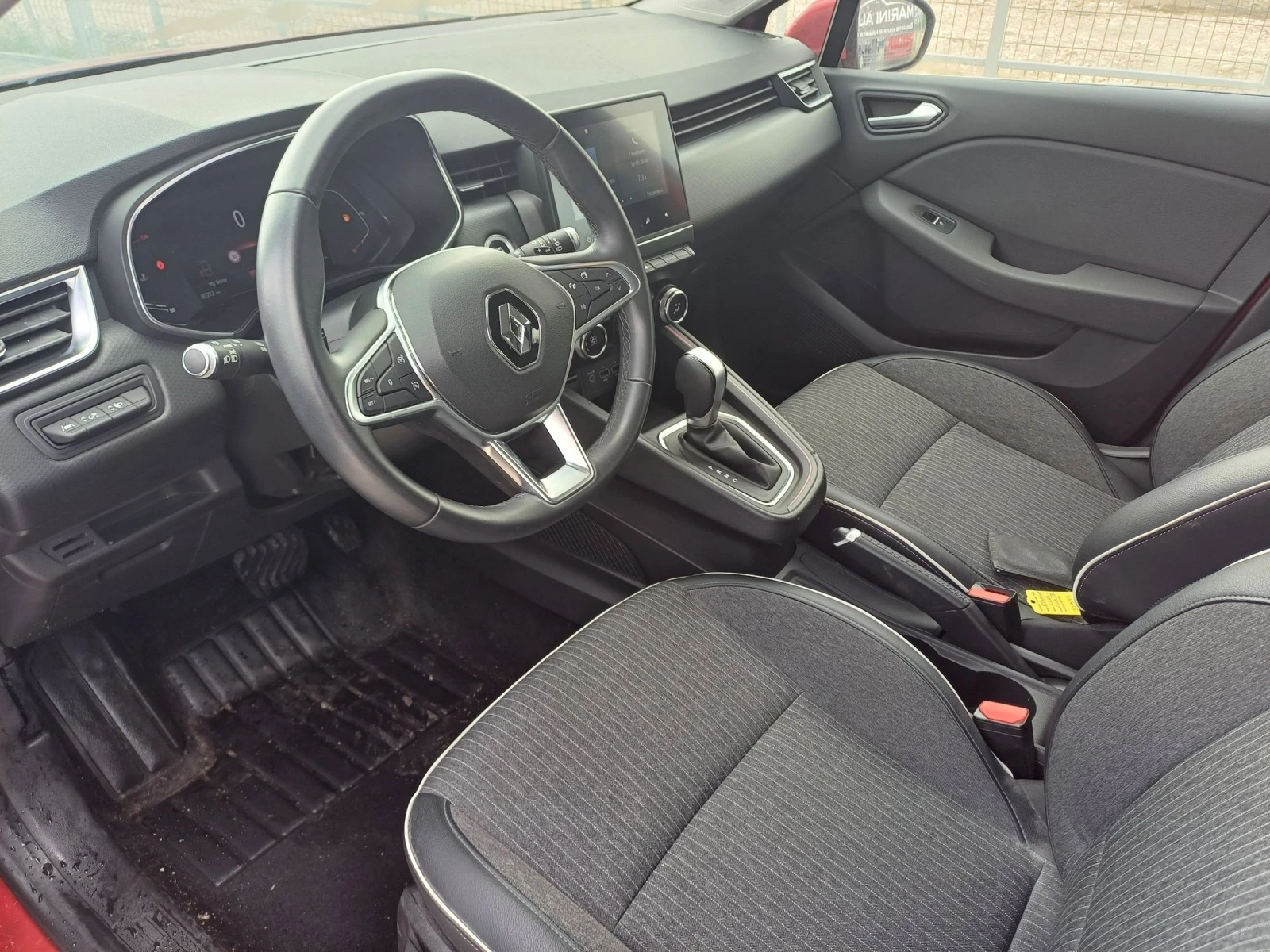 Renault Clio 1.3TCe* EURO6* АВТОМАТИК* * ЛЕД* * * ЛИЗИНГ  - изображение 9