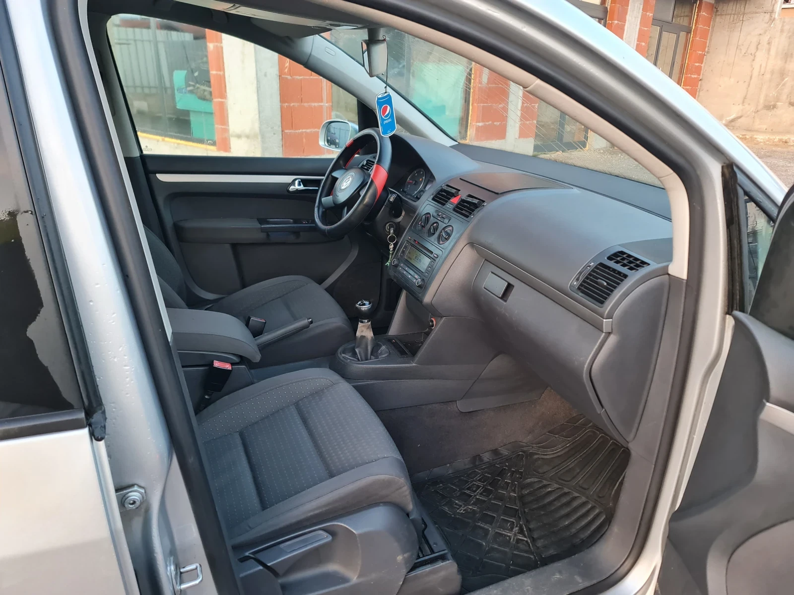 VW Touran 1.9 - изображение 9