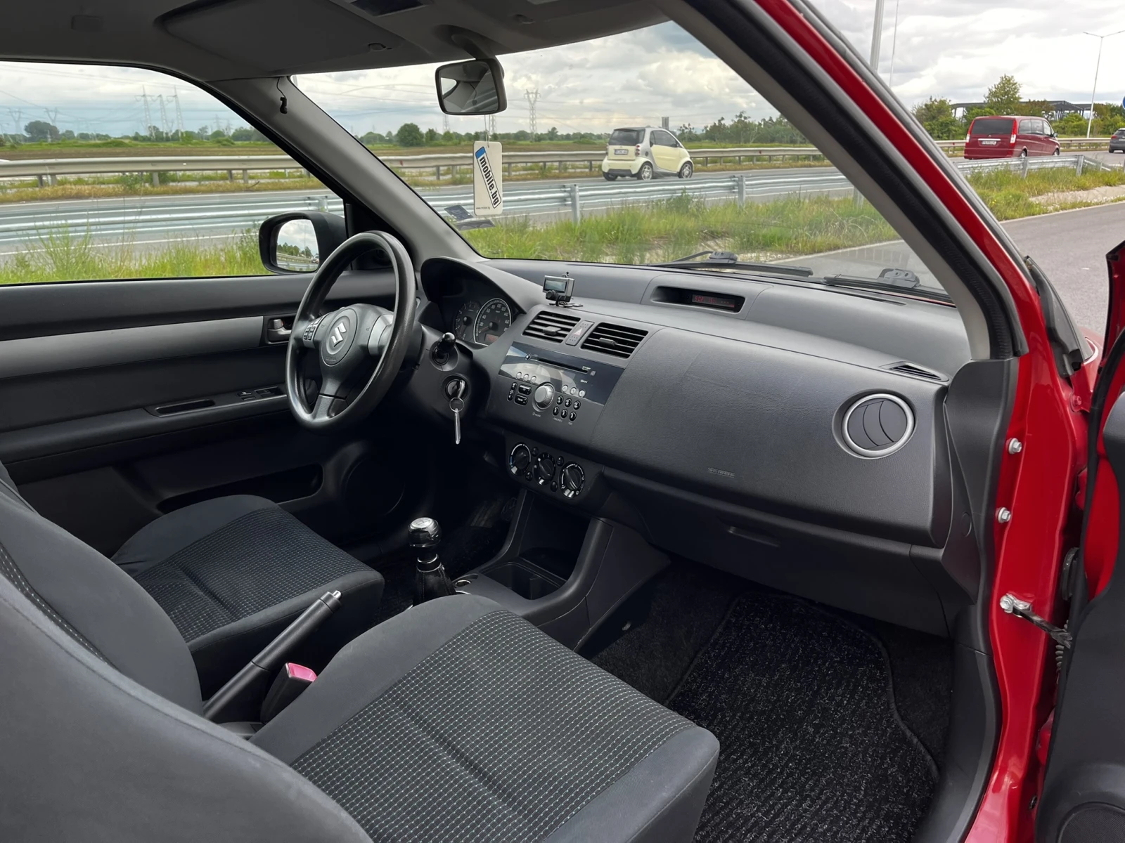 Suzuki Swift 1.3i - изображение 9