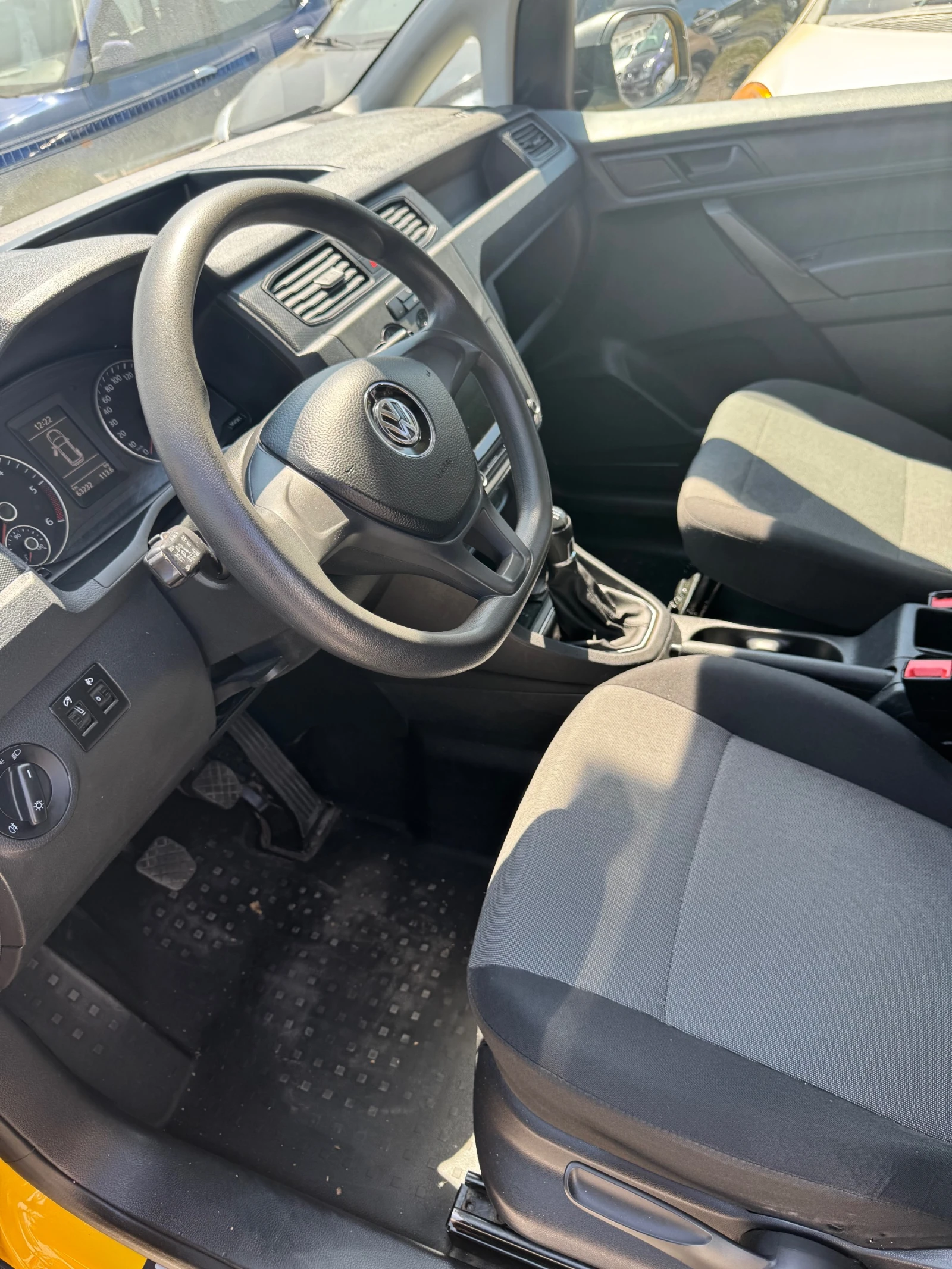 VW Caddy 2.0 TDI 4MOTION - изображение 10