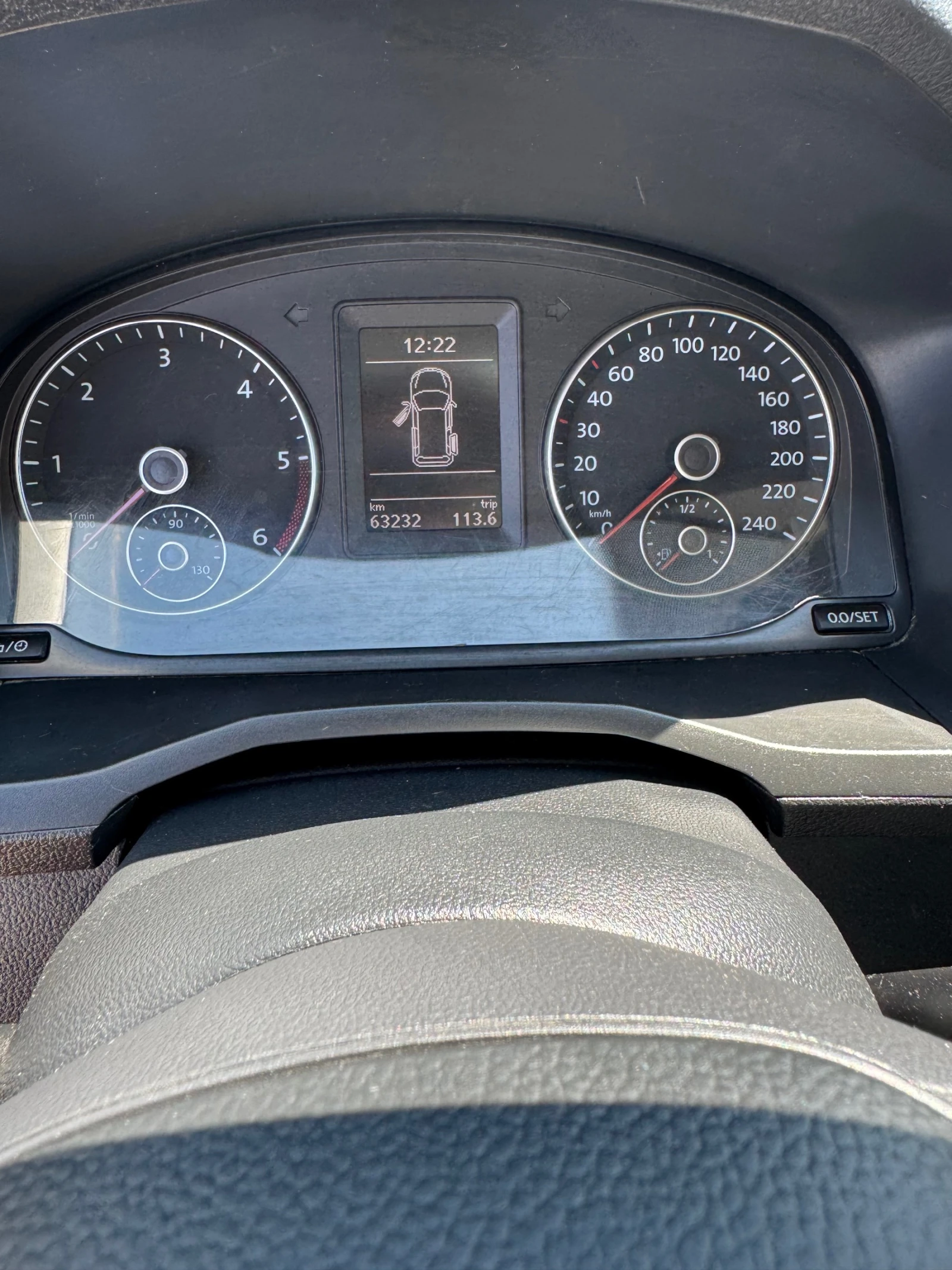VW Caddy 2.0 TDI 4MOTION - изображение 8