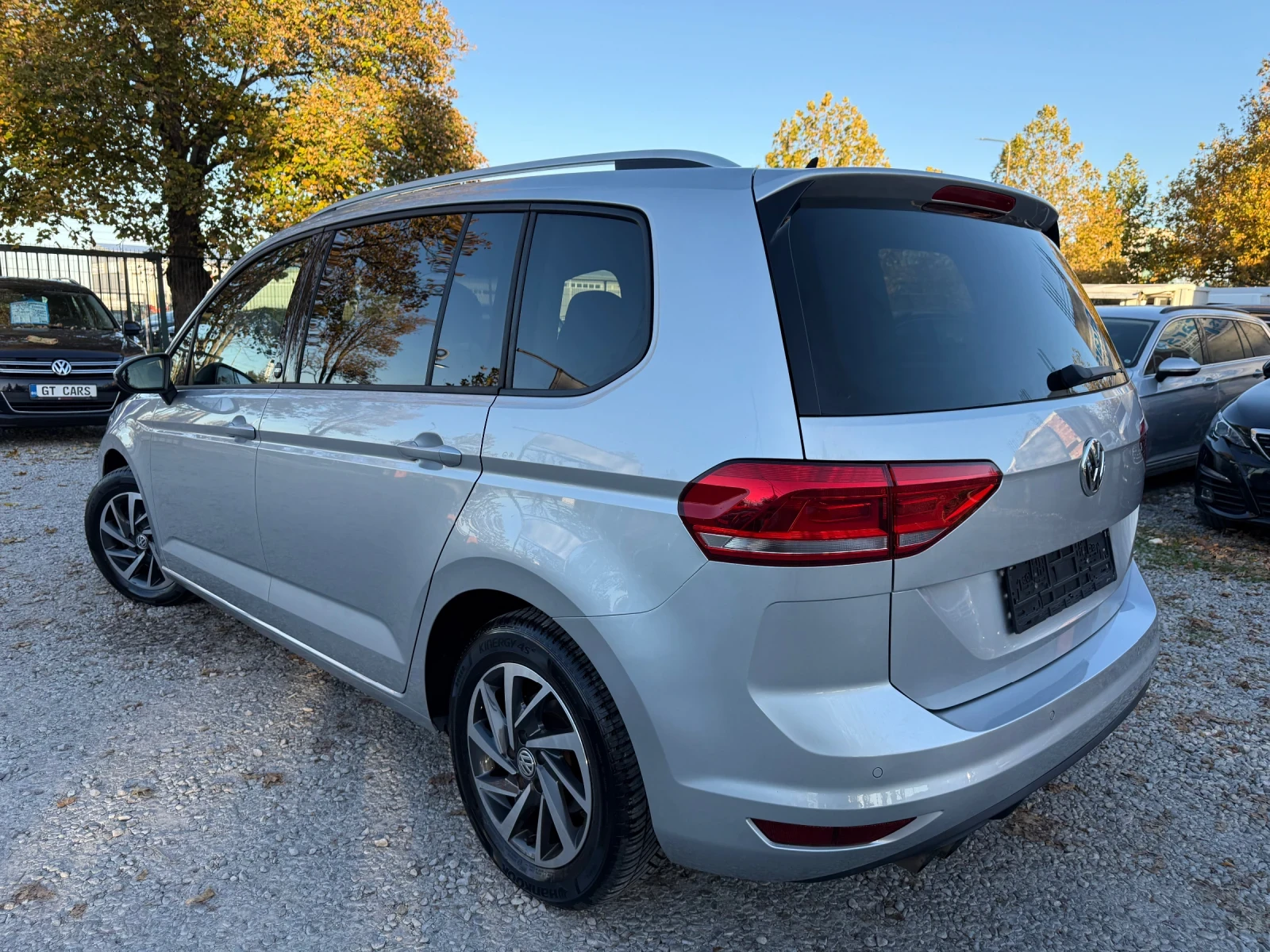 VW Touran 2.0TDI/LED/6+ 1/SOUND - изображение 2