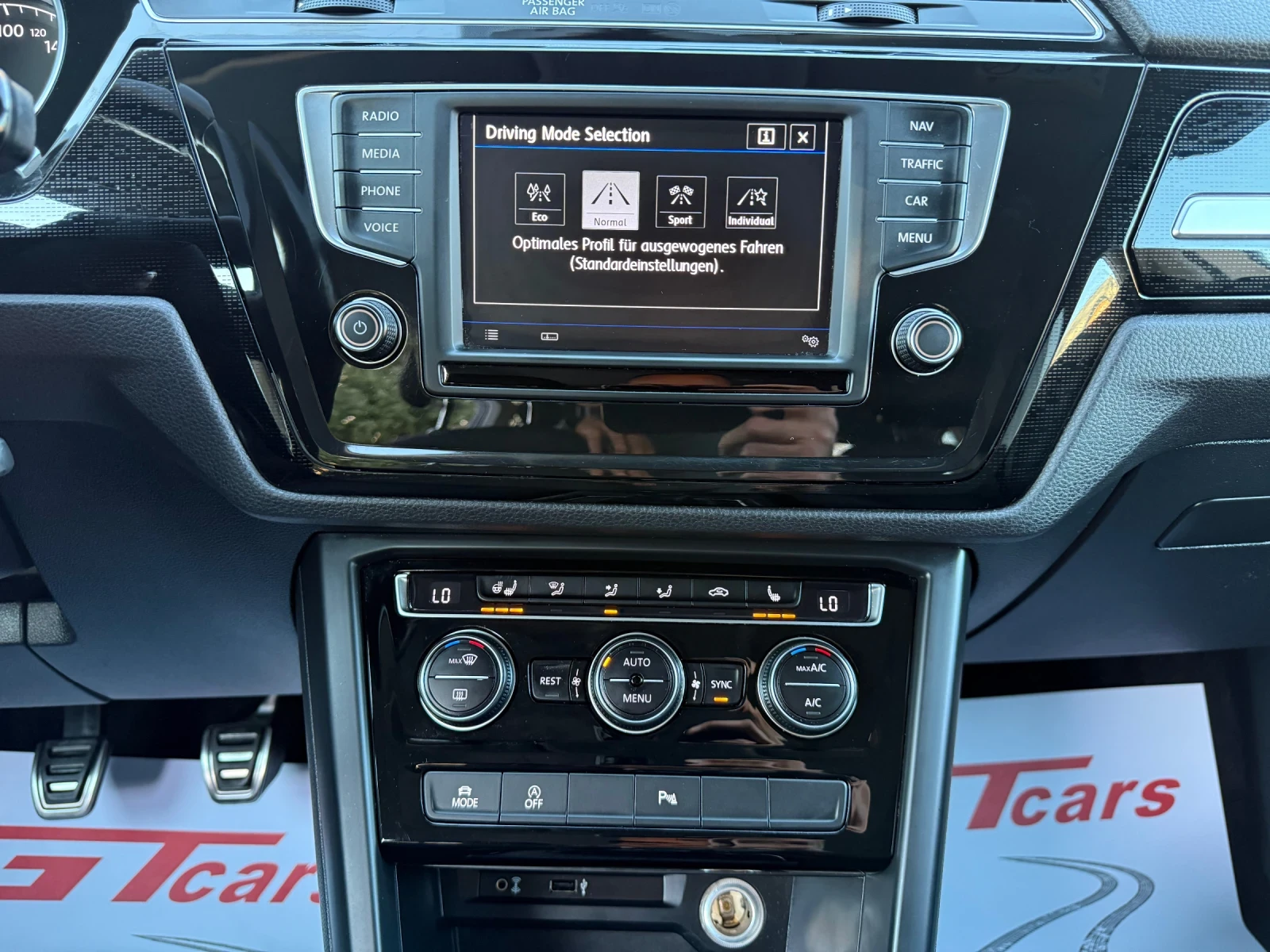 VW Touran 2.0TDI/LED/6+ 1/SOUND - изображение 10