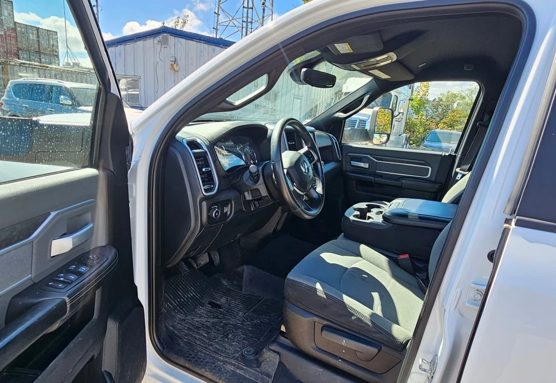 Dodge RAM 3500 * Big Horn * CARFAX * БЕЗ ПЪРВОНАЧАЛНА ВНОСКА - изображение 5