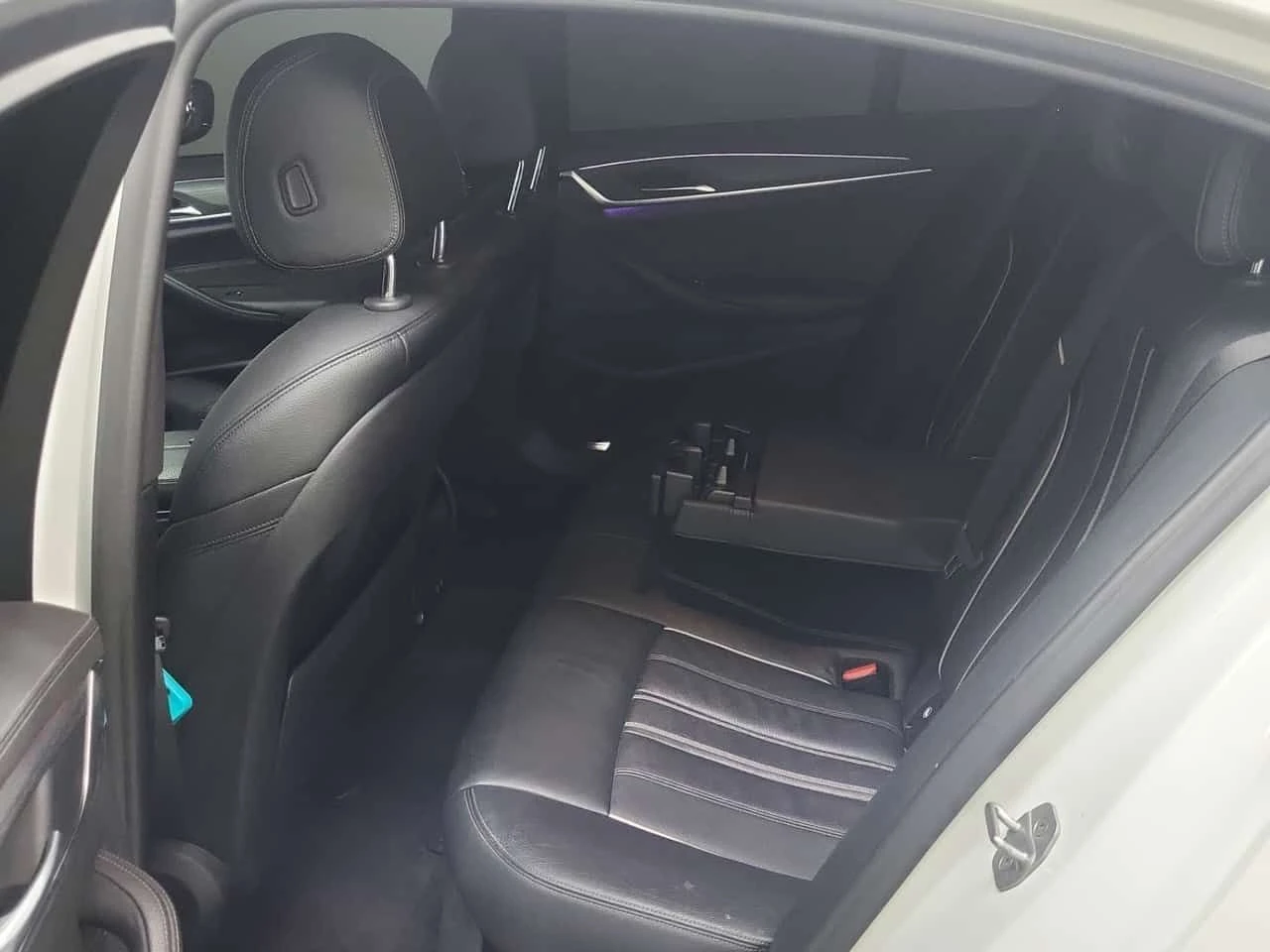 BMW 530 XDRIVE30I * FULL M PACK* DIGITAL* АМБИЕНТНО* , снимка 13 - Автомобили и джипове - 54663952