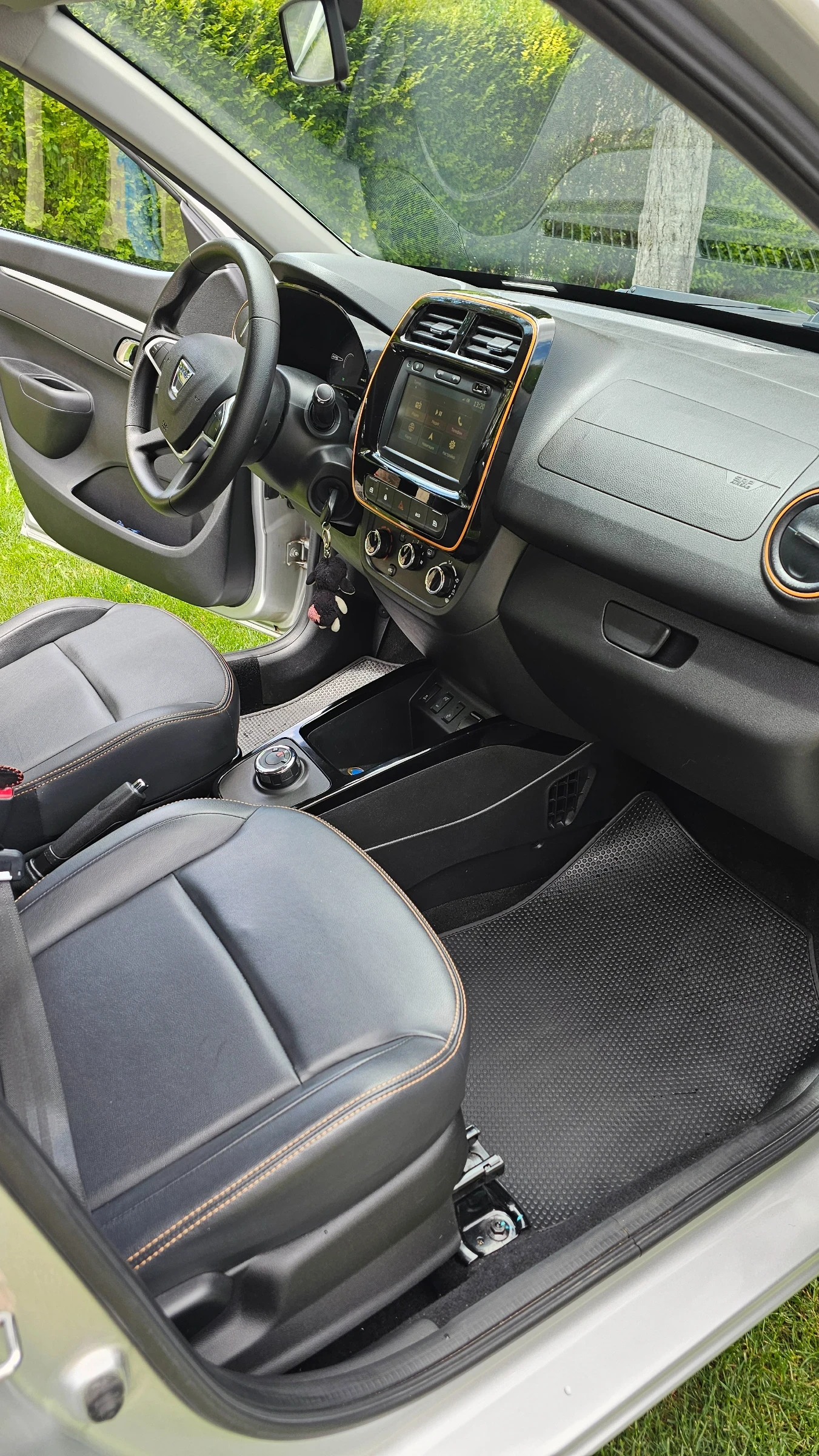 Dacia Spring 33 kWh, снимка 11 - Автомобили и джипове - 54727034