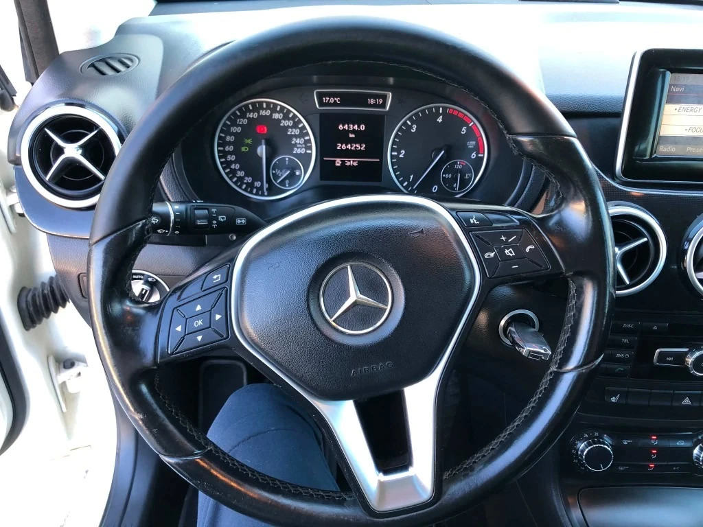 Mercedes-Benz B 180, снимка 9 - Автомобили и джипове - 54901540
