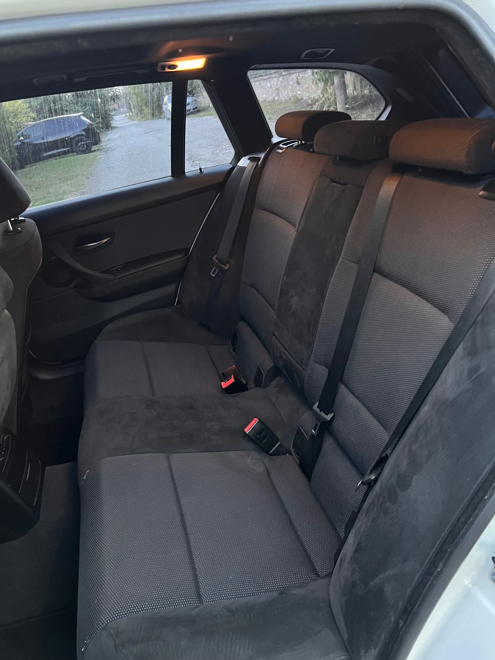 BMW 325  d M57 Keyless/Dynamic/Panorama/Navi, снимка 10 - Автомобили и джипове - 55225524